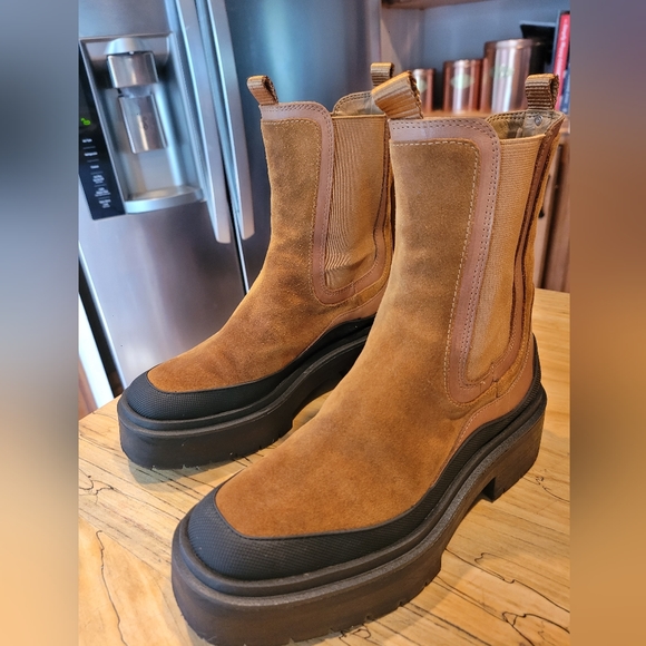 Sam Edelman Lulia Chelsea Boot size 7 camel color. - Picture 1 of 7
